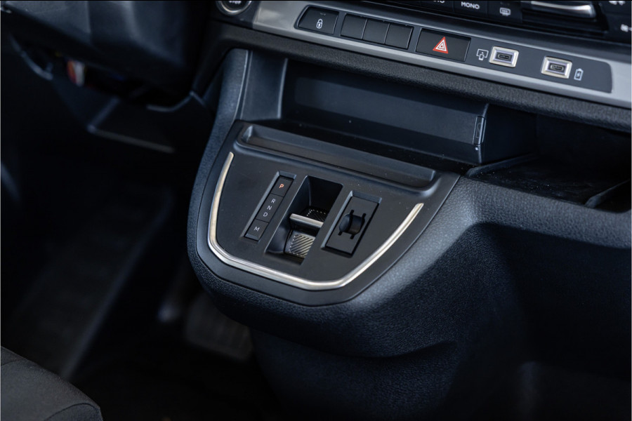 Toyota ProAce Worker 2.0 D-4D Professional DC L3H1 XL | LED | ACC | CarPlay | Camera | Stoel- en stuurwielverwarming | Trekhaak | Navigatie | Keyless entry | Dealer onderhouden | Tot 10 jaar garantie