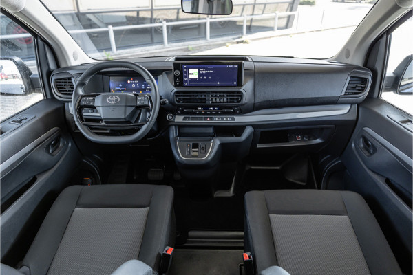 Toyota ProAce Worker 2.0 D-4D Professional DC L3H1 XL | LED | ACC | CarPlay | Camera | Stoel- en stuurwielverwarming | Trekhaak | Navigatie | Keyless entry | Dealer onderhouden | Tot 10 jaar garantie