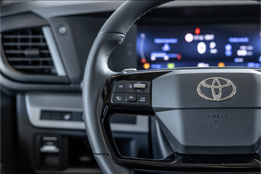 Toyota ProAce Worker 2.0 D-4D Professional DC L3H1 XL | LED | ACC | CarPlay | Camera | Stoel- en stuurwielverwarming | Trekhaak | Navigatie | Keyless entry | Dealer onderhouden | Tot 10 jaar garantie