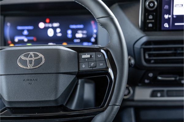 Toyota ProAce Worker 2.0 D-4D Professional DC L3H1 XL | LED | ACC | CarPlay | Camera | Stoel- en stuurwielverwarming | Trekhaak | Navigatie | Keyless entry | Dealer onderhouden | Tot 10 jaar garantie