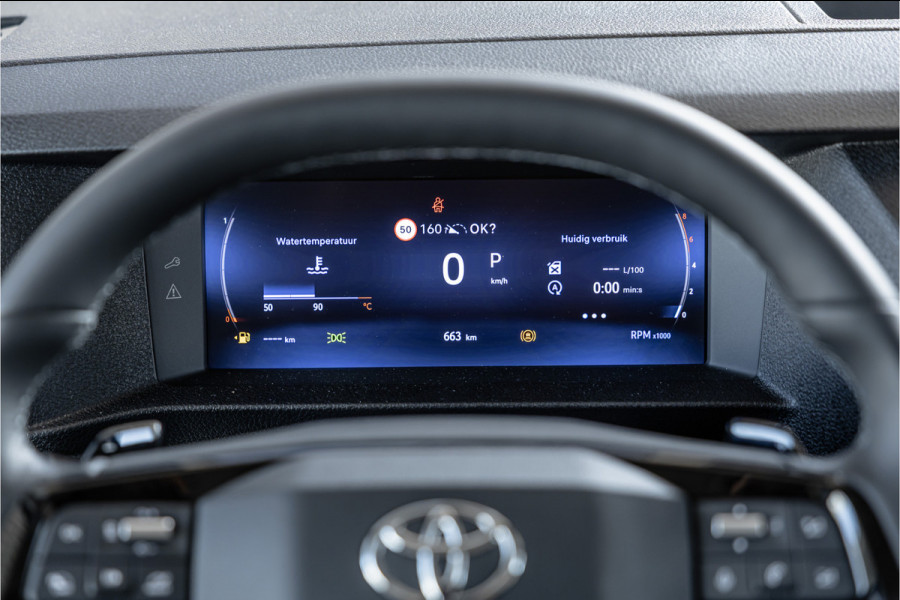 Toyota ProAce Worker 2.0 D-4D Professional DC L3H1 XL | LED | ACC | CarPlay | Camera | Stoel- en stuurwielverwarming | Trekhaak | Navigatie | Keyless entry | Dealer onderhouden | Tot 10 jaar garantie