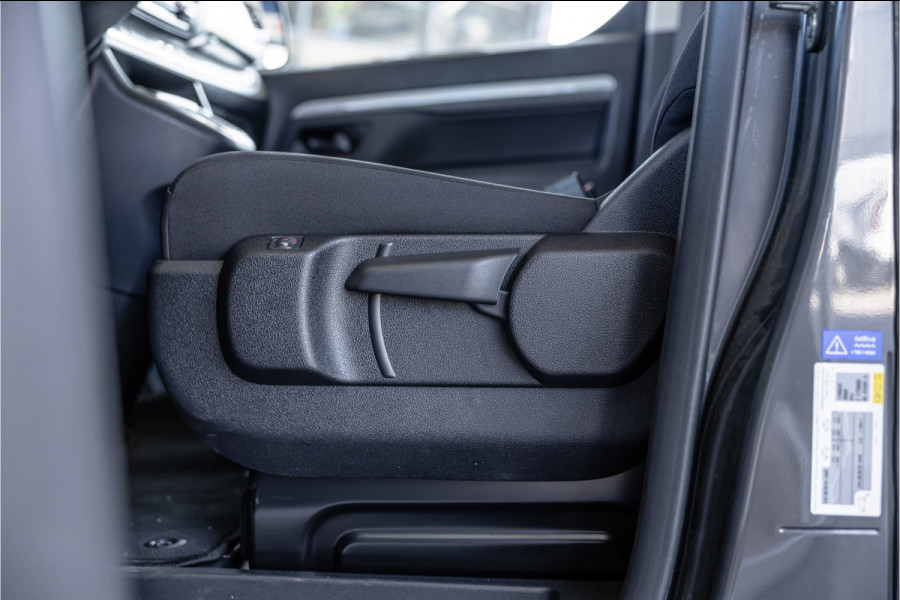 Toyota ProAce Worker 2.0 D-4D Professional DC L3H1 XL | LED | ACC | CarPlay | Camera | Stoel- en stuurwielverwarming | Trekhaak | Navigatie | Keyless entry | Dealer onderhouden | Tot 10 jaar garantie