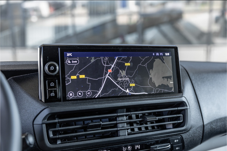 Toyota ProAce Worker 2.0 D-4D Professional DC L3H1 XL | LED | ACC | CarPlay | Camera | Stoel- en stuurwielverwarming | Trekhaak | Navigatie | Keyless entry | Dealer onderhouden | Tot 10 jaar garantie