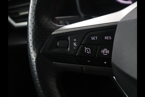 Seat Leon Sportstourer 1.5 TSI FR | Half leder | Cruise control | Climate control | Sfeerverlichting | Park assist | Carplay | Full LED | Virtueel dashboard | 18" velgen