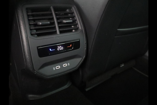 Seat Leon Sportstourer 1.5 TSI FR | Half leder | Cruise control | Climate control | Sfeerverlichting | Park assist | Carplay | Full LED | Virtueel dashboard | 18" velgen