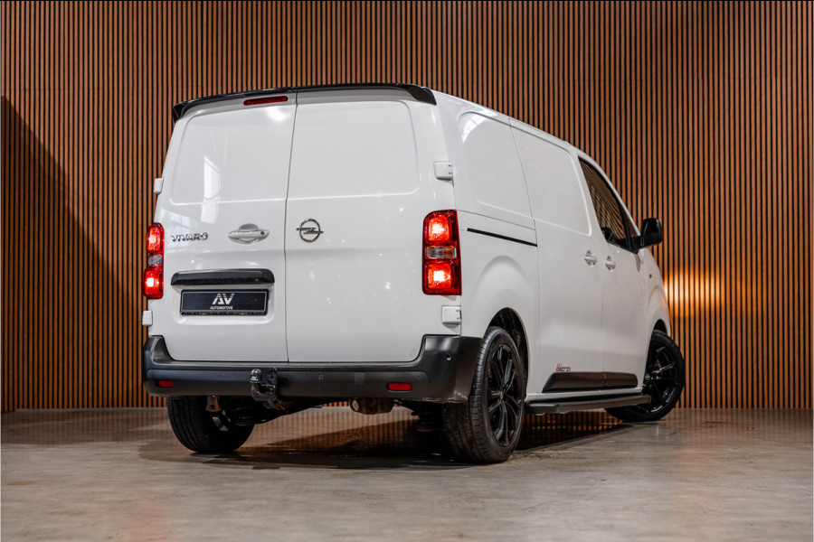Opel Vivaro 2.0 CDTI L2H1 | L+R Schuifdeur | Automaat | CarPlay | Camera | Stoelverwarming | Trekhaak | F1 Flippers | Cruise control | Bedrijfswageninrichting | 3-Zitter | Nieuwe APK