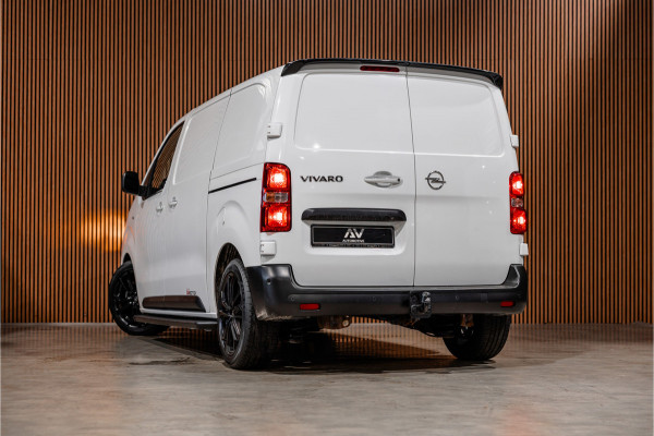 Opel Vivaro 2.0 CDTI L2H1 | L+R Schuifdeur | Automaat | CarPlay | Camera | Stoelverwarming | Trekhaak | F1 Flippers | Cruise control | Bedrijfswageninrichting | 3-Zitter | Nieuwe APK