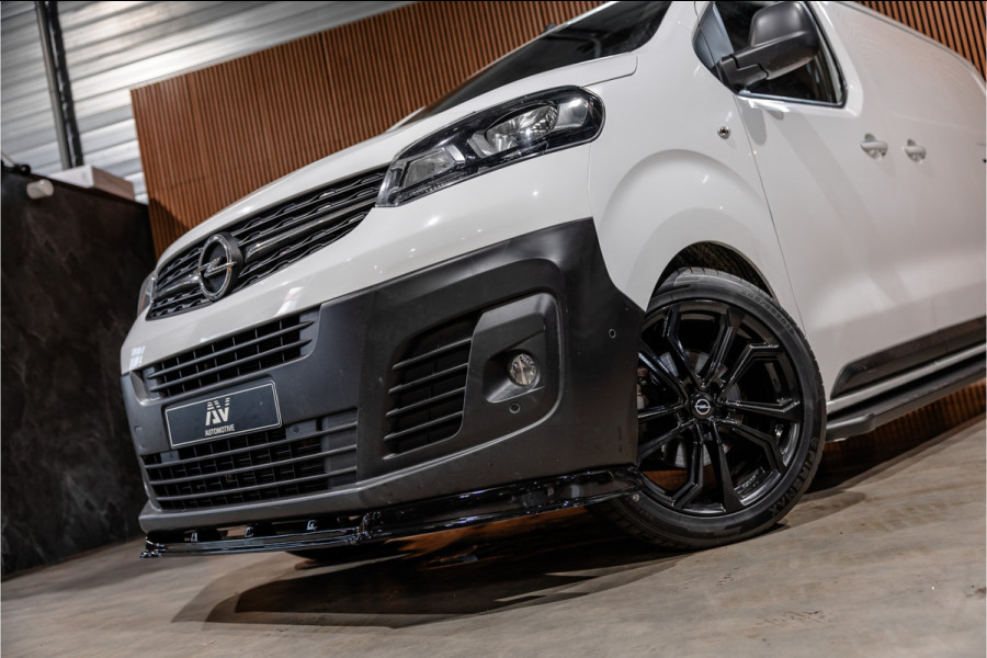 Opel Vivaro 2.0 CDTI L2H1 | L+R Schuifdeur | Automaat | CarPlay | Camera | Stoelverwarming | Trekhaak | F1 Flippers | Cruise control | Bedrijfswageninrichting | 3-Zitter | Nieuwe APK