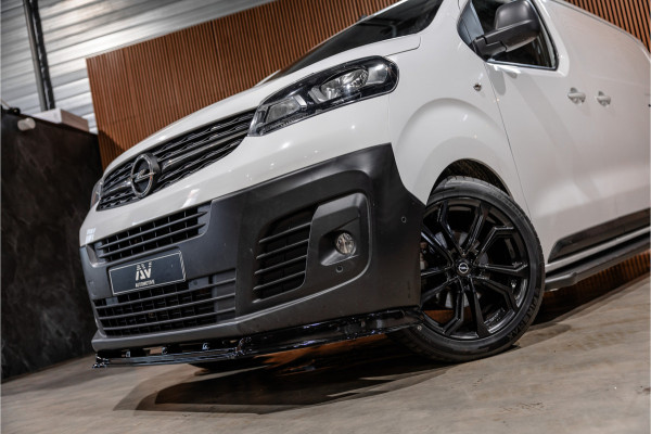 Opel Vivaro 2.0 CDTI L2H1 | L+R Schuifdeur | Automaat | CarPlay | Camera | Stoelverwarming | Trekhaak | F1 Flippers | Cruise control | Bedrijfswageninrichting | 3-Zitter | Nieuwe APK