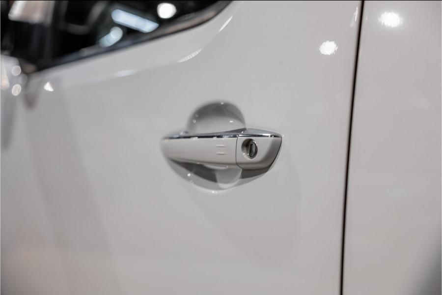Opel Vivaro 2.0 CDTI L2H1 | L+R Schuifdeur | Automaat | CarPlay | Camera | Stoelverwarming | Trekhaak | F1 Flippers | Cruise control | Bedrijfswageninrichting | 3-Zitter | Nieuwe APK