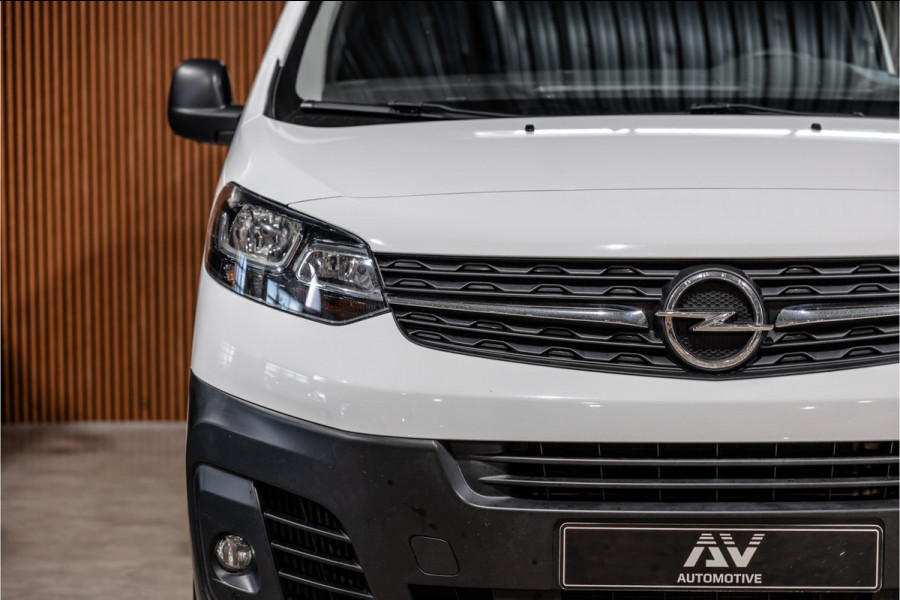 Opel Vivaro 2.0 CDTI L2H1 | L+R Schuifdeur | Automaat | CarPlay | Camera | Stoelverwarming | Trekhaak | F1 Flippers | Cruise control | Bedrijfswageninrichting | 3-Zitter | Nieuwe APK