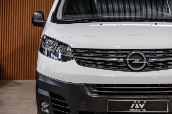 Opel Vivaro 2.0 CDTI L2H1 | L+R Schuifdeur | Automaat | CarPlay | Camera | Stoelverwarming | Trekhaak | F1 Flippers | Cruise control | Bedrijfswageninrichting | 3-Zitter | Nieuwe APK