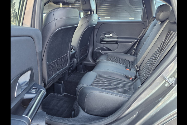 Mercedes-Benz B-Klasse 250 e Business Solution Luxury Limited PHEV | LED | Trekhaak | Stoelverwarming | Widescreen | Parkeerhulp | Camera | All-seasons |