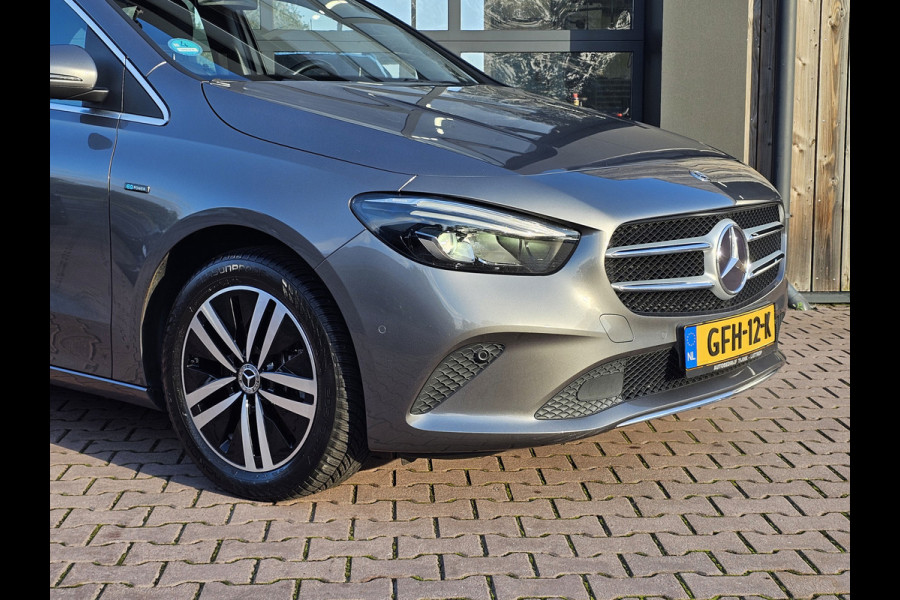 Mercedes-Benz B-Klasse 250 e Business Solution Luxury Limited PHEV | LED | Trekhaak | Stoelverwarming | Widescreen | Parkeerhulp | Camera | All-seasons |