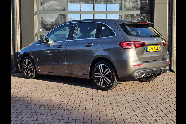 Mercedes-Benz B-Klasse 250 e Business Solution Luxury Limited PHEV | LED | Trekhaak | Stoelverwarming | Widescreen | Parkeerhulp | Camera | All-seasons |