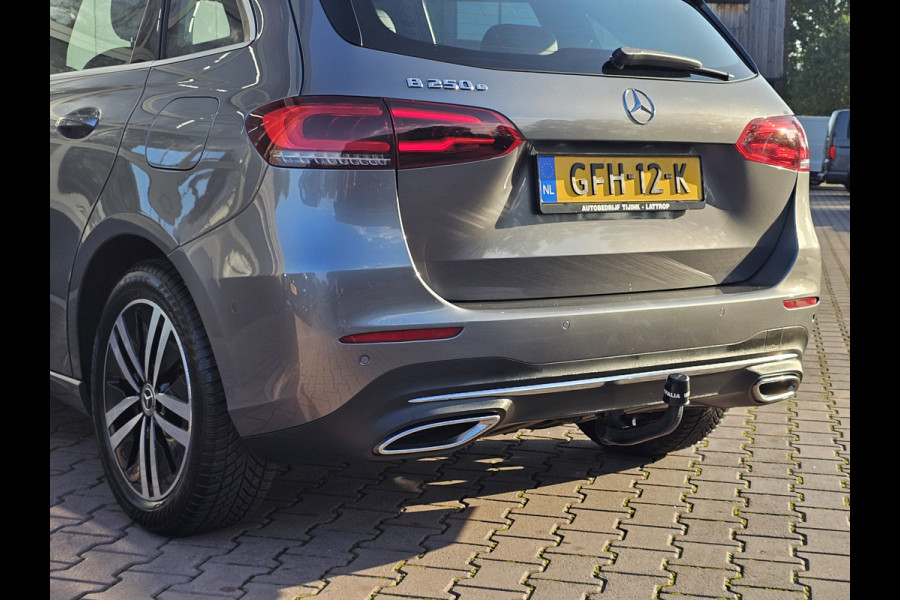 Mercedes-Benz B-Klasse 250 e Business Solution Luxury Limited PHEV | LED | Trekhaak | Stoelverwarming | Widescreen | Parkeerhulp | Camera | All-seasons |