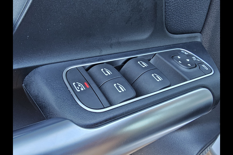 Mercedes-Benz B-Klasse 250 e Business Solution Luxury Limited PHEV | LED | Trekhaak | Stoelverwarming | Widescreen | Parkeerhulp | Camera | All-seasons |