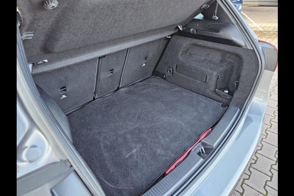 Mercedes-Benz B-Klasse 250 e Business Solution Luxury Limited PHEV | LED | Trekhaak | Stoelverwarming | Widescreen | Parkeerhulp | Camera | All-seasons |