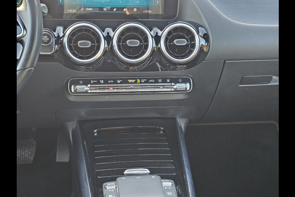 Mercedes-Benz B-Klasse 250 e Business Solution Luxury Limited PHEV | LED | Trekhaak | Stoelverwarming | Widescreen | Parkeerhulp | Camera | All-seasons |