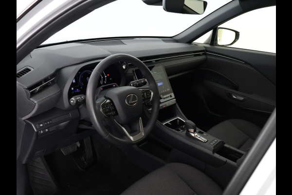 Lexus LBX 1.5 Business Line Bi-Tone 2WD | Dodehoek detectie | Stuur- & Stoelverwarming | Navigatie | Parkeersensoren