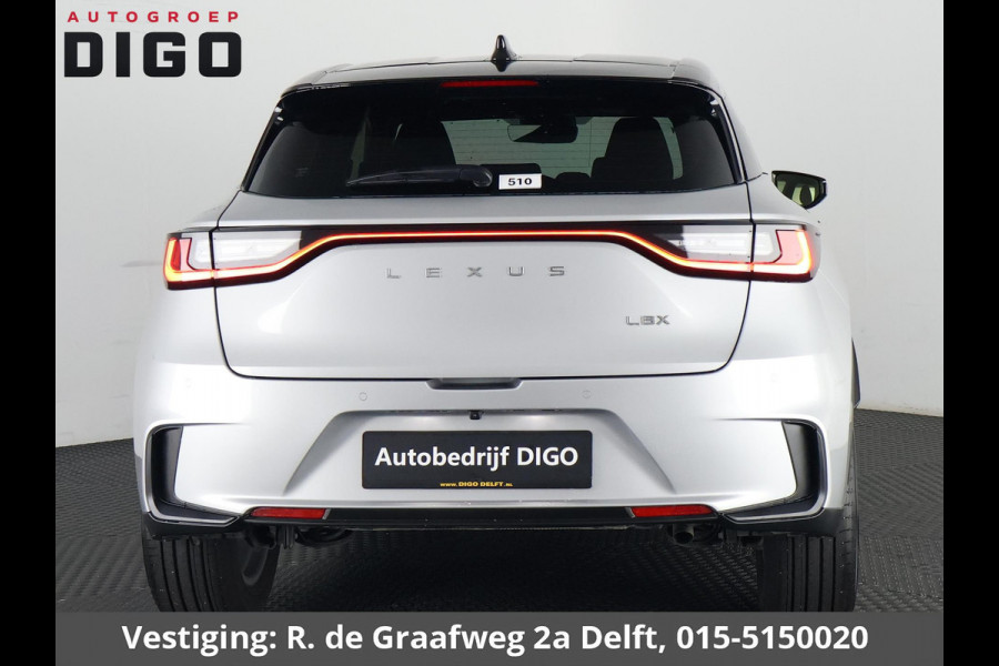 Lexus LBX 1.5 Business Line Bi-Tone 2WD | Dodehoek detectie | Stuur- & Stoelverwarming | Navigatie | Parkeersensoren