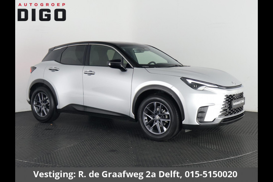 Lexus LBX 1.5 Business Line Bi-Tone 2WD | Dodehoek detectie | Stuur- & Stoelverwarming | Navigatie | Parkeersensoren