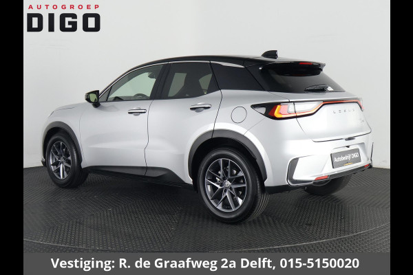 Lexus LBX 1.5 Business Line Bi-Tone 2WD | Dodehoek detectie | Stuur- & Stoelverwarming | Navigatie | Parkeersensoren