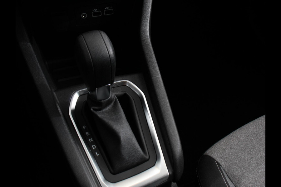 Renault Clio 1.0 TCe 90 GPF Automaat evolution DEMO ! Navigatie Apple Carplay/Android Auto Airco Dab Led Parkeer sensoren