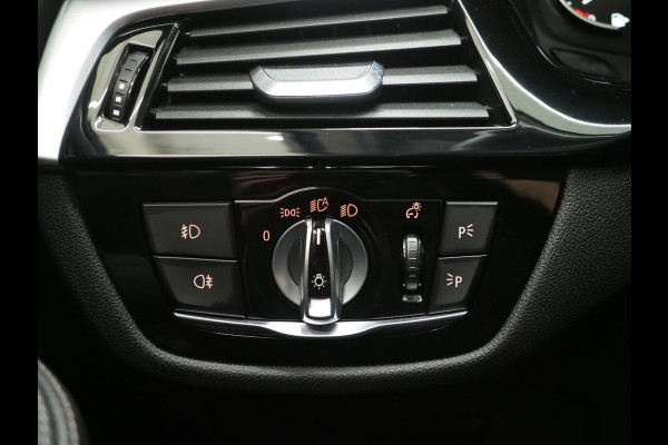 BMW 5 Serie Touring 520i Executive | Leder | Harman/Kardon | Sfeerlicht | Virtual | Stoelverwarming | LED | Carplay