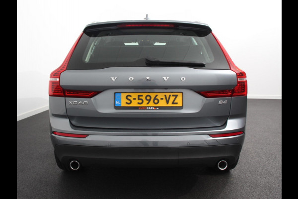 Volvo XC60 2.0 B4 Automaat Momentum Apple Carplay / Android Auto Adaptive Cruise Control Camera Lane/Side Assist Elektrische Achterklep Stoelverwarming