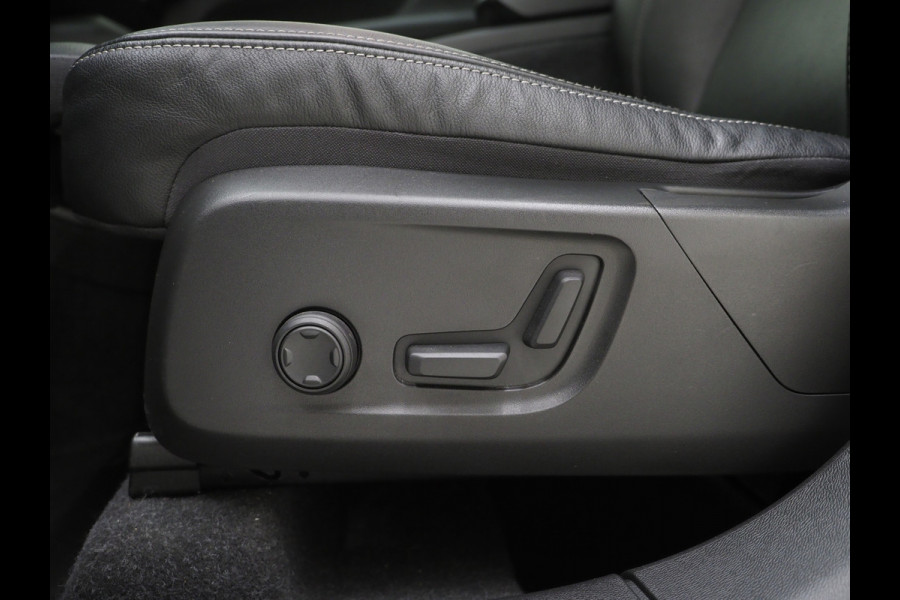 Volvo XC40 1.5 T5 Recharge Inscription | Panoramadak | Leder | Pilot Assist | Camera | Keyless | Memory | LED | Carplay