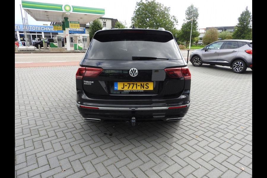 Volkswagen Tiguan Allspace 1.5 TSI Highline Business R, Navi, Camera, Trekhaak