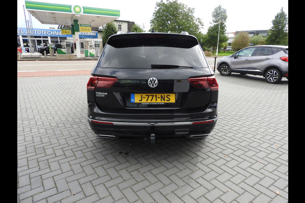 Volkswagen Tiguan Allspace 1.5 TSI Highline Business R, Navi, Camera, Trekhaak