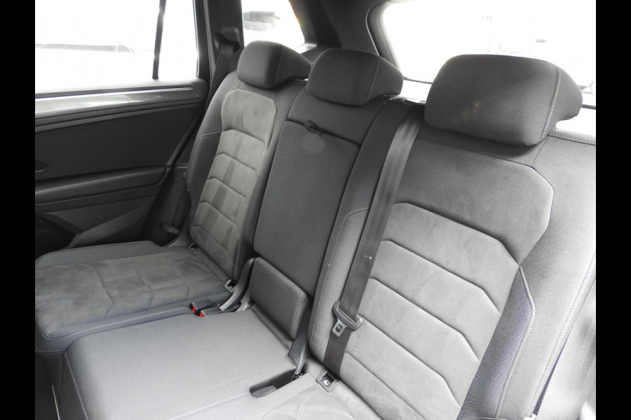 Volkswagen Tiguan Allspace 1.5 TSI Highline Business R, Navi, Camera, Trekhaak