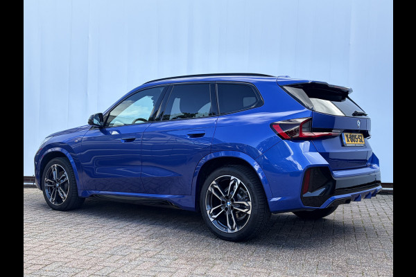BMW X1 sDrive20i M-Sport Carplay Sportzetels Zwarte hemel PORTIMAO BLAU METALLIC