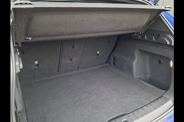 BMW X1 sDrive20i M-Sport Carplay Sportzetels Zwarte hemel PORTIMAO BLAU METALLIC