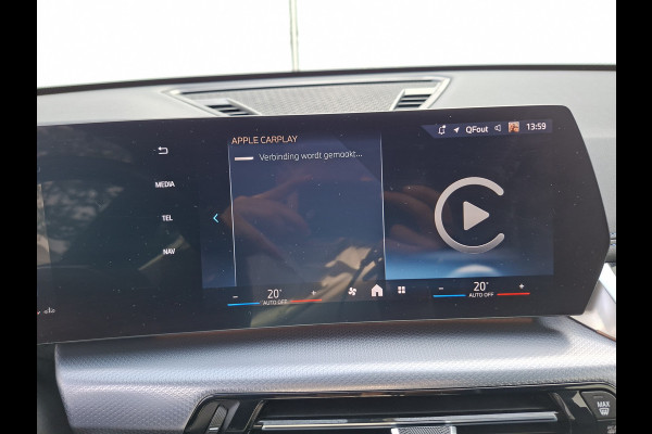 BMW X1 sDrive20i M-Sport Carplay Sportzetels Zwarte hemel PORTIMAO BLAU METALLIC