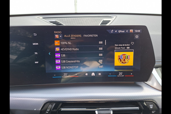 BMW X1 sDrive20i M-Sport Carplay Sportzetels Zwarte hemel PORTIMAO BLAU METALLIC