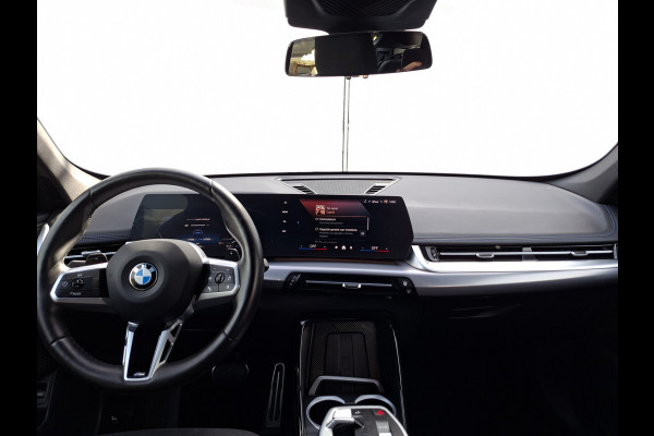 BMW X1 sDrive20i M-Sport Carplay Sportzetels Zwarte hemel PORTIMAO BLAU METALLIC