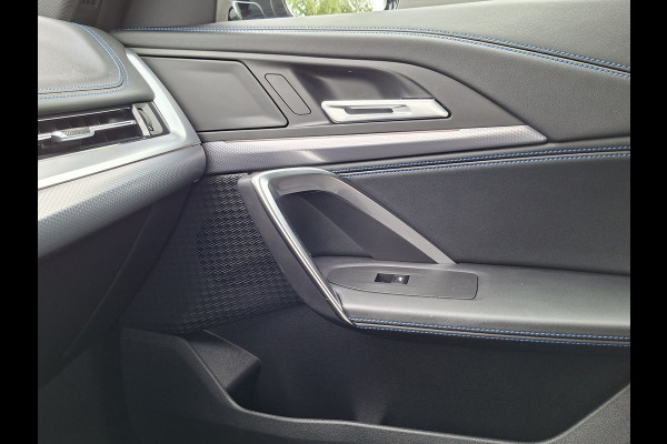 BMW X1 sDrive20i M-Sport Carplay Sportzetels Zwarte hemel PORTIMAO BLAU METALLIC