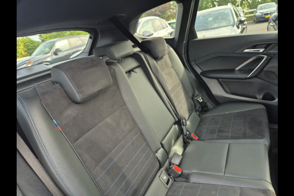 BMW X1 sDrive20i M-Sport Carplay Sportzetels Zwarte hemel PORTIMAO BLAU METALLIC