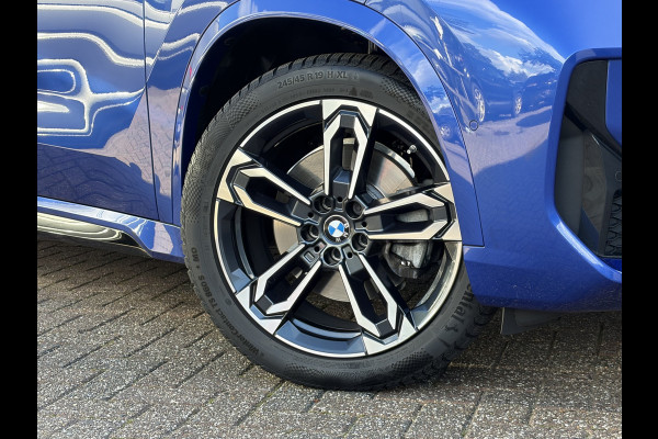 BMW X1 sDrive20i M-Sport Carplay Sportzetels Zwarte hemel PORTIMAO BLAU METALLIC