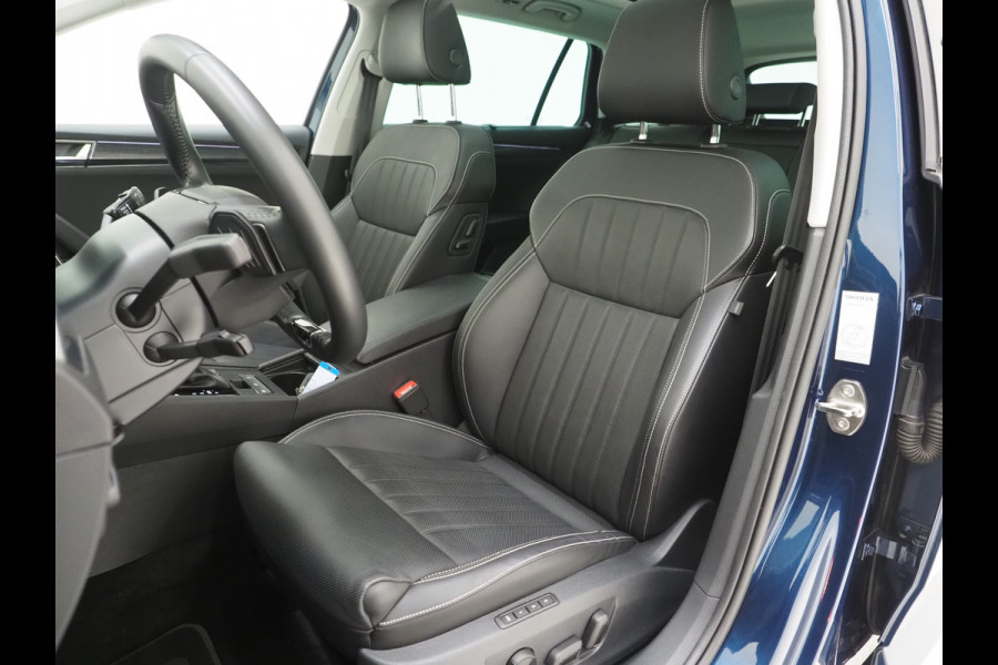 Škoda Superb Combi 1.4 TSI iV Style | Panoramadak | Leder | Trekhaak | Stoelkoeling | 360 | Memory | Keyless | Carplay