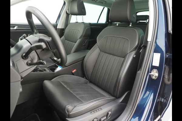 Škoda Superb Combi 1.4 TSI iV Style | Panoramadak | Leder | Trekhaak | Stoelkoeling | 360 | Memory | Keyless | Carplay
