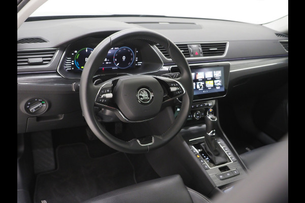 Škoda Superb Combi 1.4 TSI iV Style | Panoramadak | Leder | Trekhaak | Stoelkoeling | 360 | Memory | Keyless | Carplay