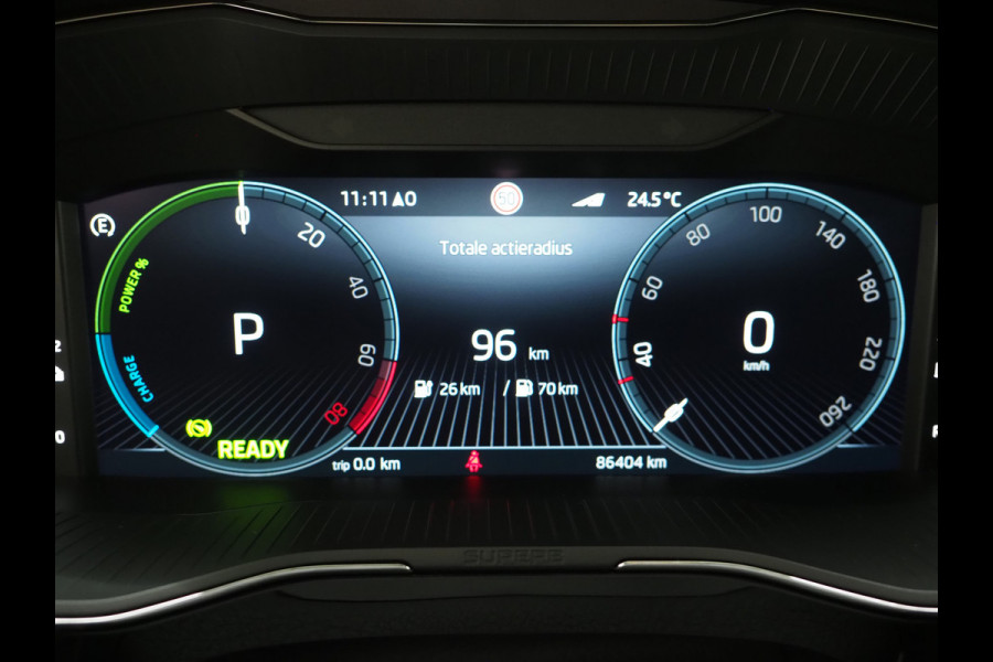 Škoda Superb Combi 1.4 TSI iV Style | Panoramadak | Leder | Trekhaak | Stoelkoeling | 360 | Memory | Keyless | Carplay