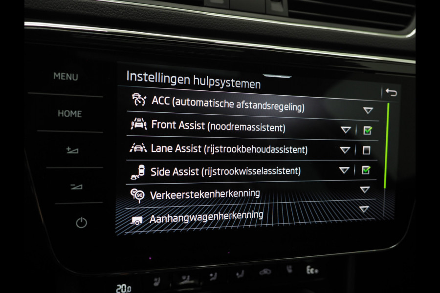 Škoda Superb Combi 1.4 TSI iV Style | Panoramadak | Leder | Trekhaak | Stoelkoeling | 360 | Memory | Keyless | Carplay