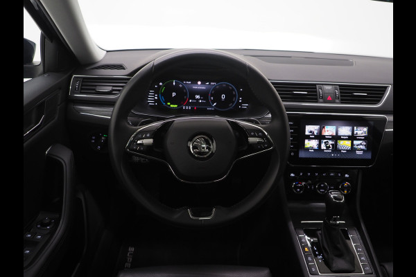 Škoda Superb Combi 1.4 TSI iV Style | Panoramadak | Leder | Trekhaak | Stoelkoeling | 360 | Memory | Keyless | Carplay