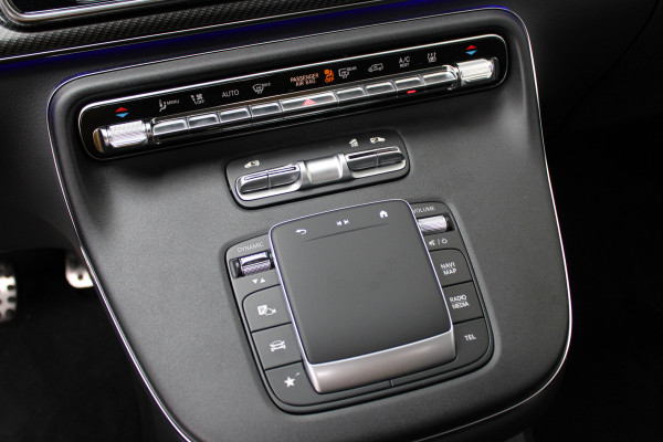 Mercedes-Benz V-Klasse 300d / DC / AMG / 4-Matic / Elec Stoelen / Luchtvering / Panorama / 360 Cam / Burmester / Vol Opties / NIEUWSTAAT
