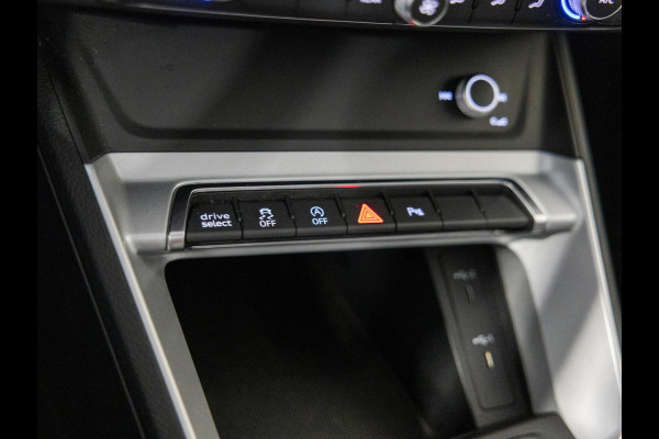 Audi Q3 Sportback 35 TFSI Business Edition / 150pk / Stuur verwarming / Dodehoek assistent / Automatische klimaatregeling /